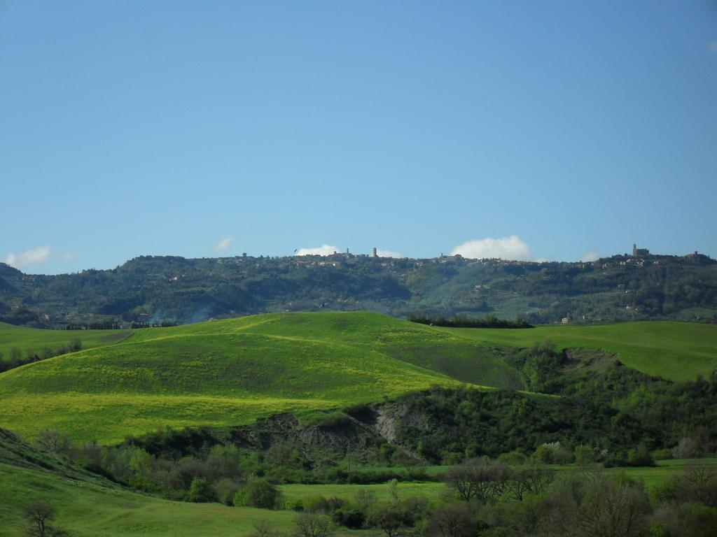 Agriturismo Podere Campaini 볼테라 외부 사진