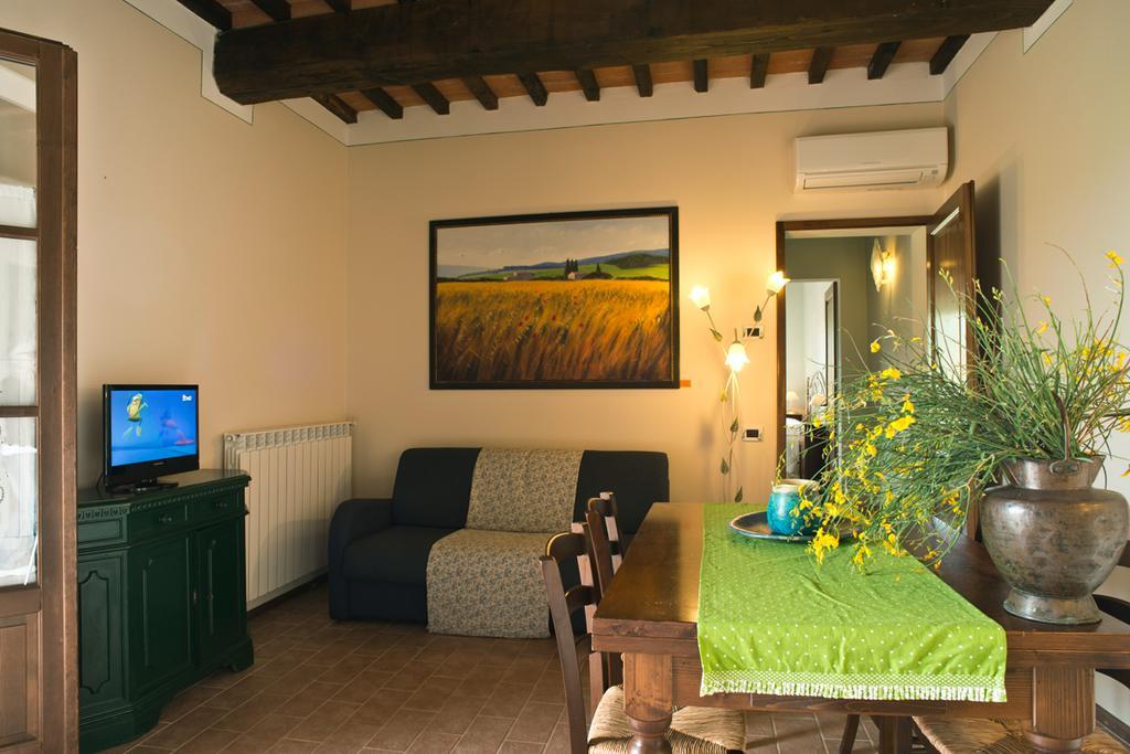 Agriturismo Podere Campaini 볼테라 외부 사진