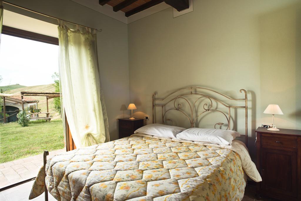 Agriturismo Podere Campaini 볼테라 외부 사진