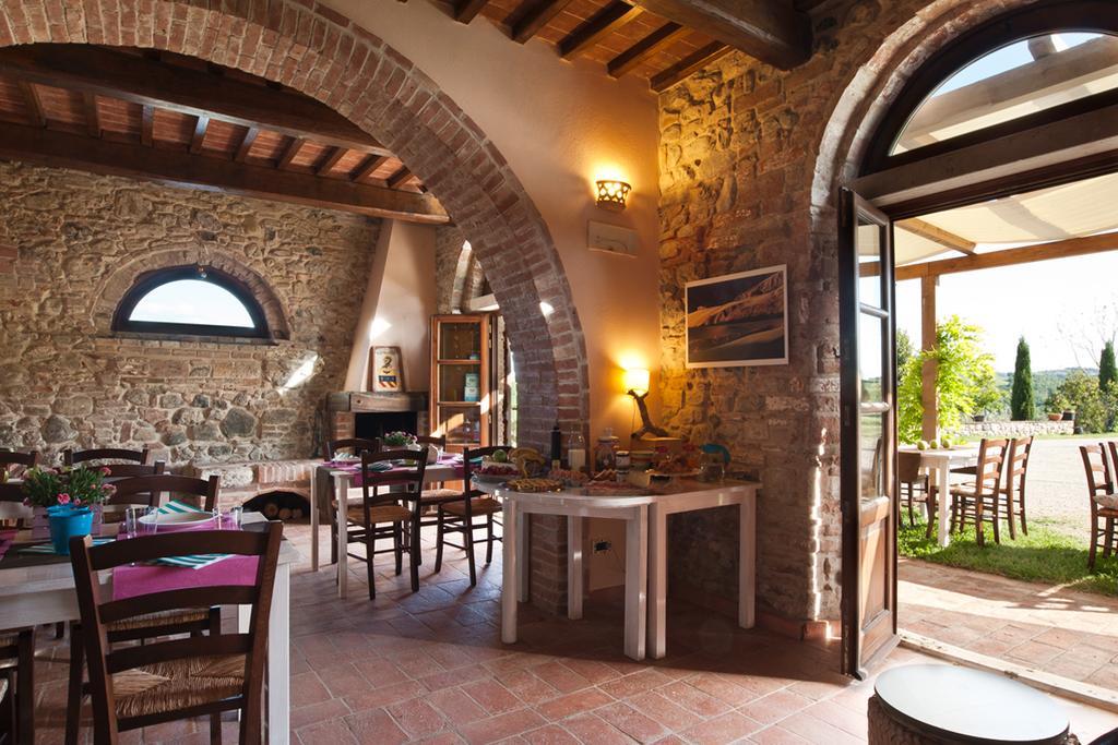 Agriturismo Podere Campaini 볼테라 외부 사진